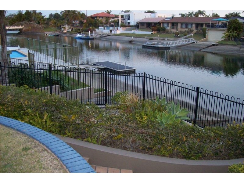 20 Saywell Street, Sorrento QLD 4217