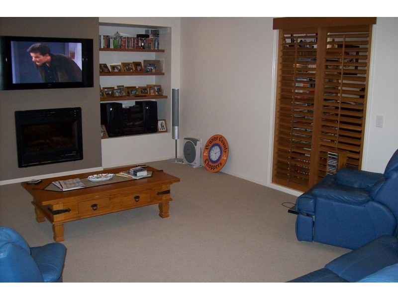 20 Saywell Street, Sorrento QLD 4217