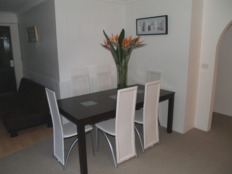 2/9 Tima Avenue, Surfers Paradise QLD 4217