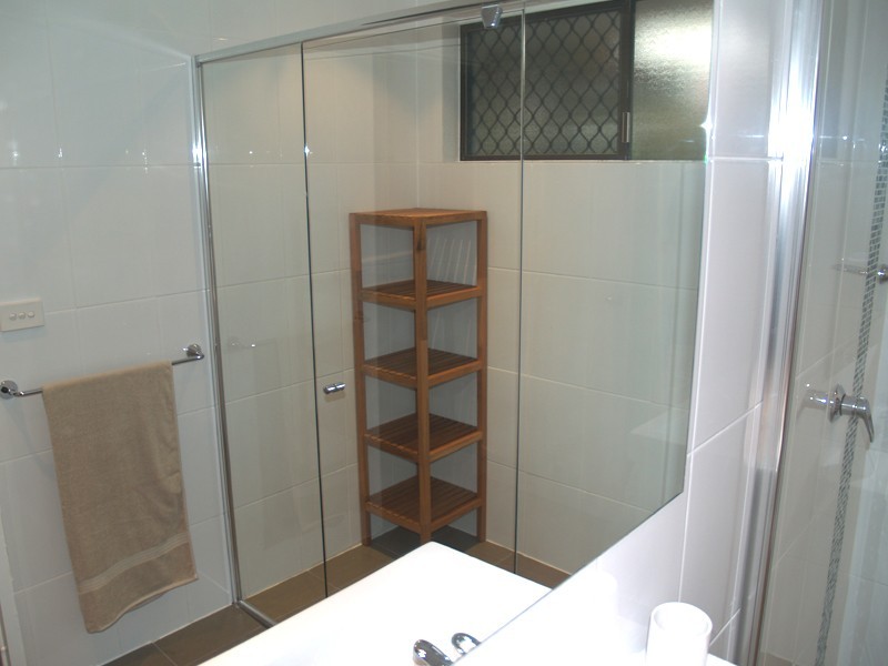 2/9 Tima Avenue, Surfers Paradise QLD 4217