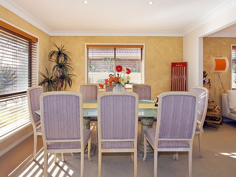 20 Mackay Close, Sorrento QLD 4217