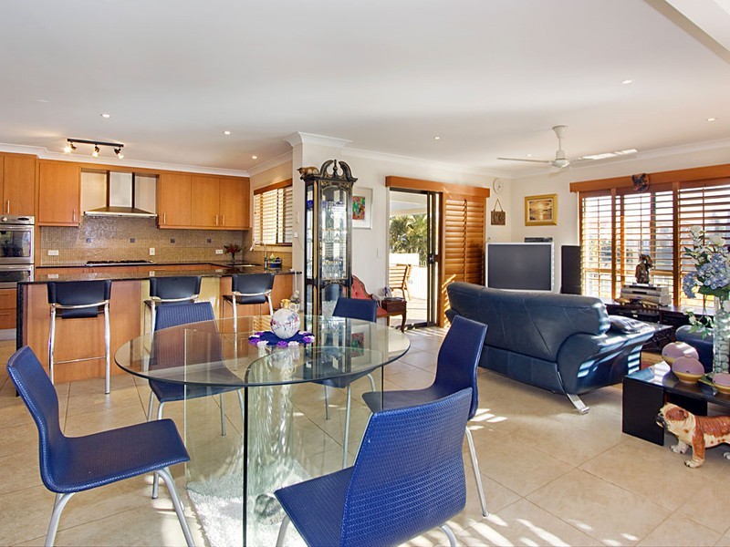 20 Mackay Close, Sorrento QLD 4217