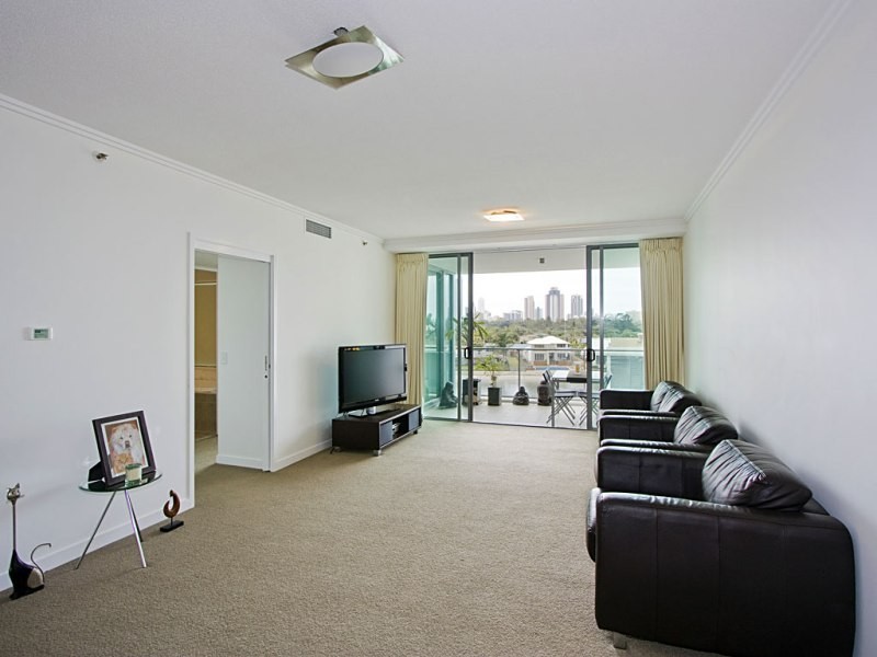 Broadbeach QLD 4218