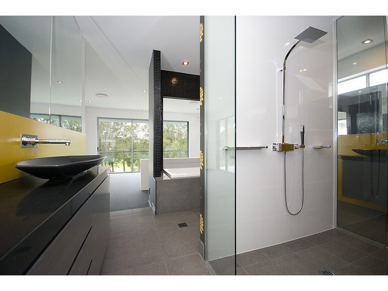 Lot 5 The Boulevard, Benowa QLD 4217