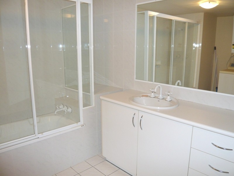 6/5 Old Burleigh Road, Surfers Paradise QLD 4217