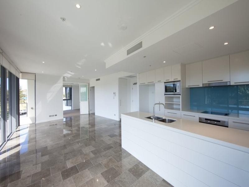 2B/173 Old Burleigh Road, Broadbeach QLD 4218