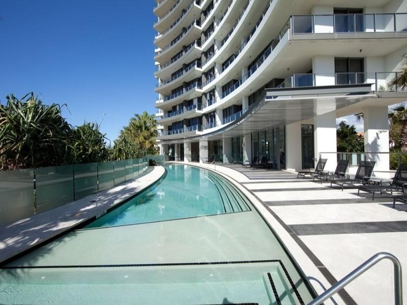 2B/173 Old Burleigh Road, Broadbeach QLD 4218