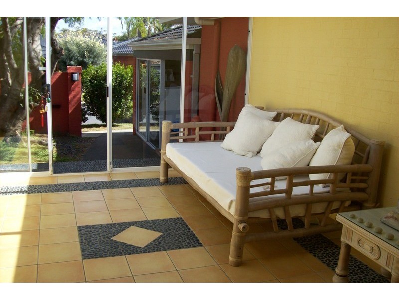 6 Flamingo Key, Broadbeach Waters QLD 4218