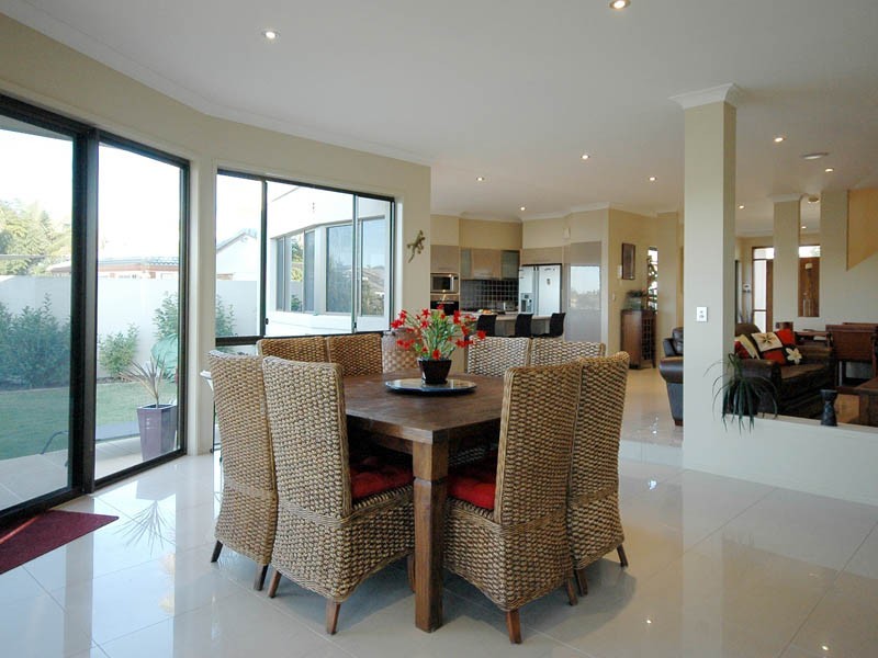 Clear Island Waters QLD 4226