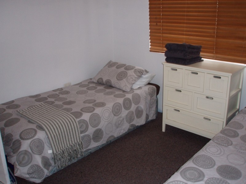 4 ‘Stratford’, 19 Sunset Boulevard, Surfers Paradise QLD 4217