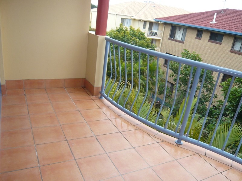 38/2607 Gold Coast Highway, Broadbeach QLD 4218