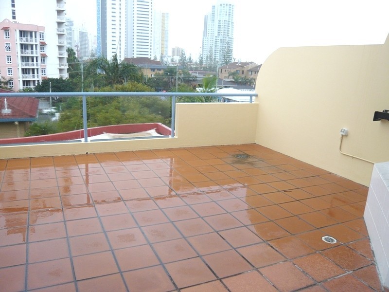38/2607 Gold Coast Highway, Broadbeach QLD 4218