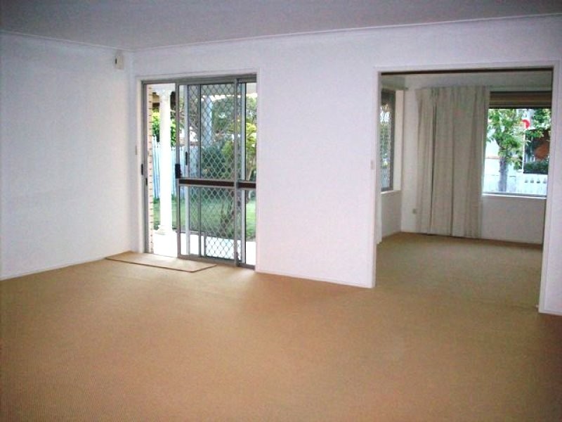 28 Hilda Street, Mermaid Beach QLD 4218