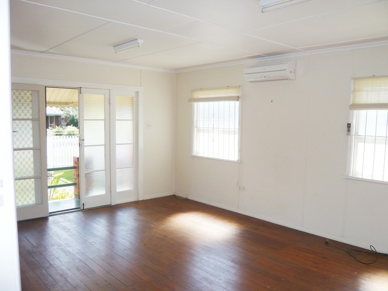 38 Venice Street, Mermaid Beach QLD 4218