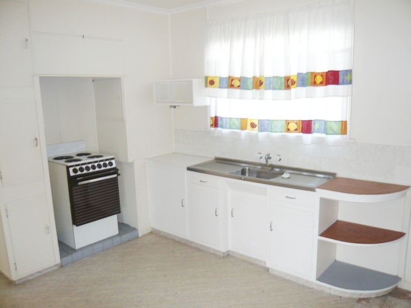 38 Venice Street, Mermaid Beach QLD 4218