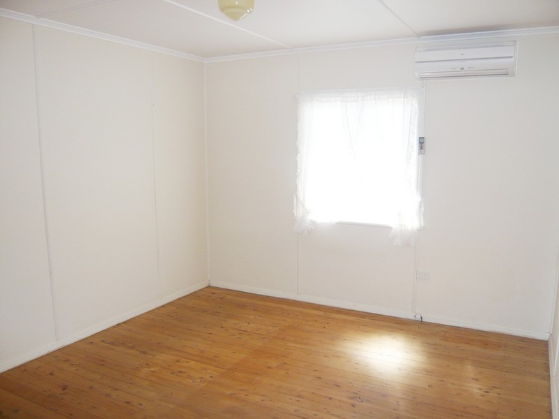 38 Venice Street, Mermaid Beach QLD 4218