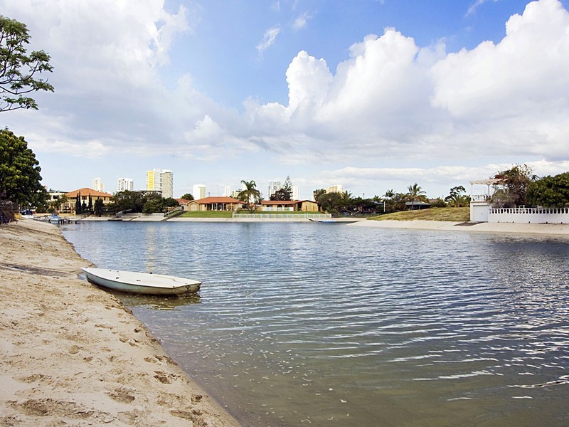 Broadbeach Waters QLD 4218