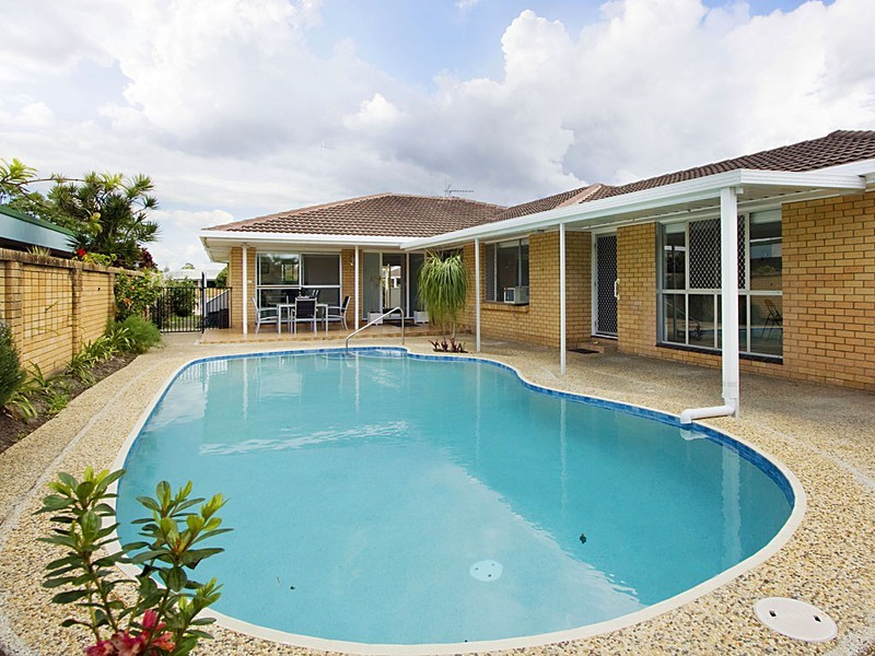 Broadbeach Waters QLD 4218