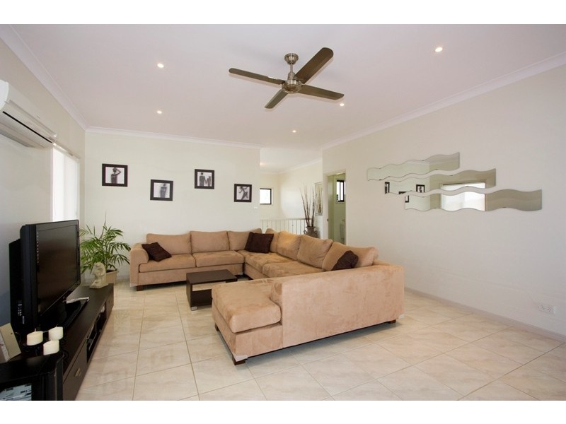 8 Aquarius Street, Reedy Creek QLD 4227