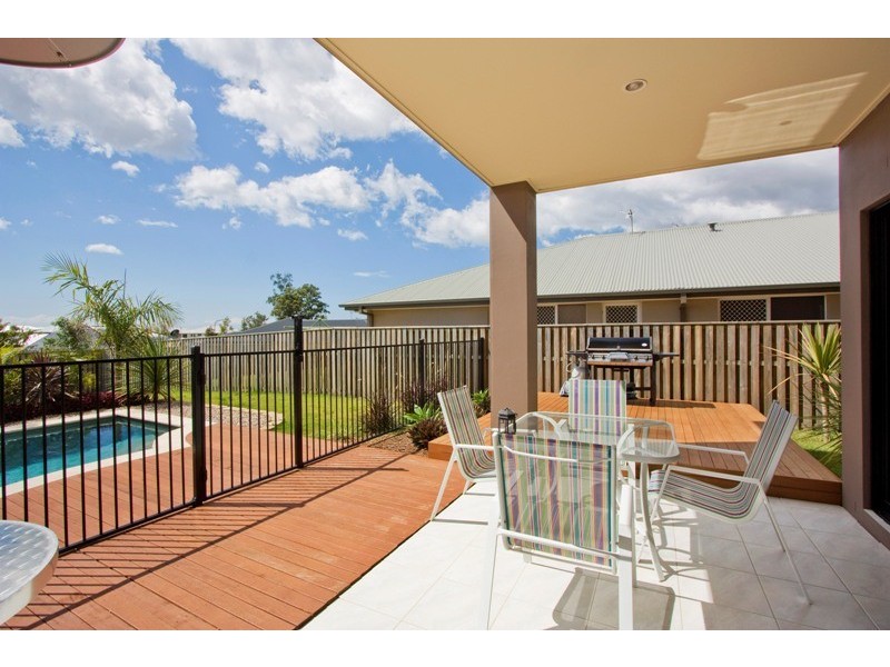 8 Aquarius Street, Reedy Creek QLD 4227