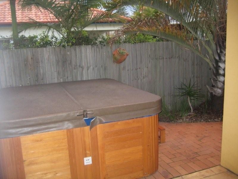 4/196C Hedges Avenue, Mermaid Beach QLD 4218