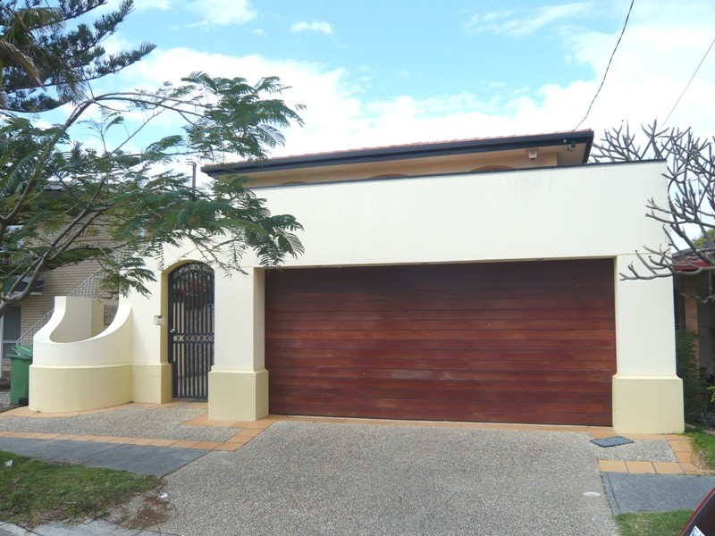 24 Alfred Street, Mermaid Beach QLD 4218