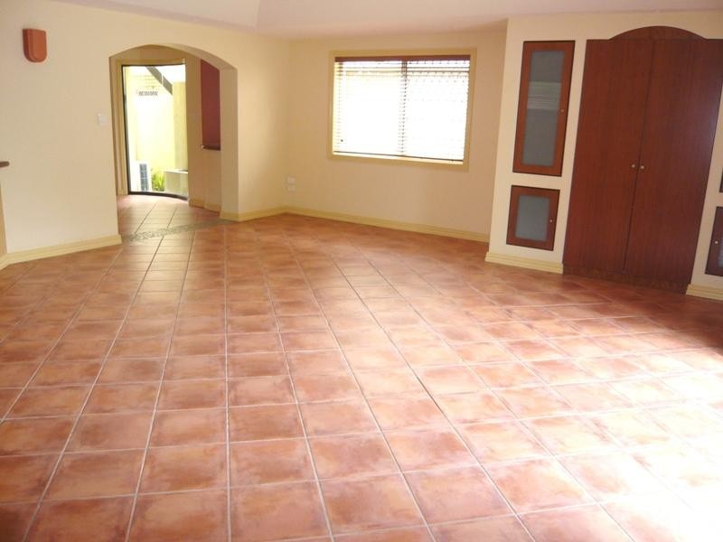 24 Alfred Street, Mermaid Beach QLD 4218