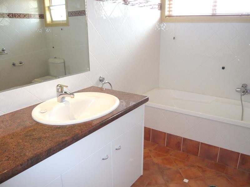 24 Alfred Street, Mermaid Beach QLD 4218