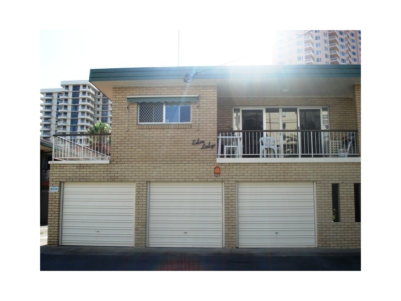 4/123 Old Burleigh Road, Broadbeach QLD 4218