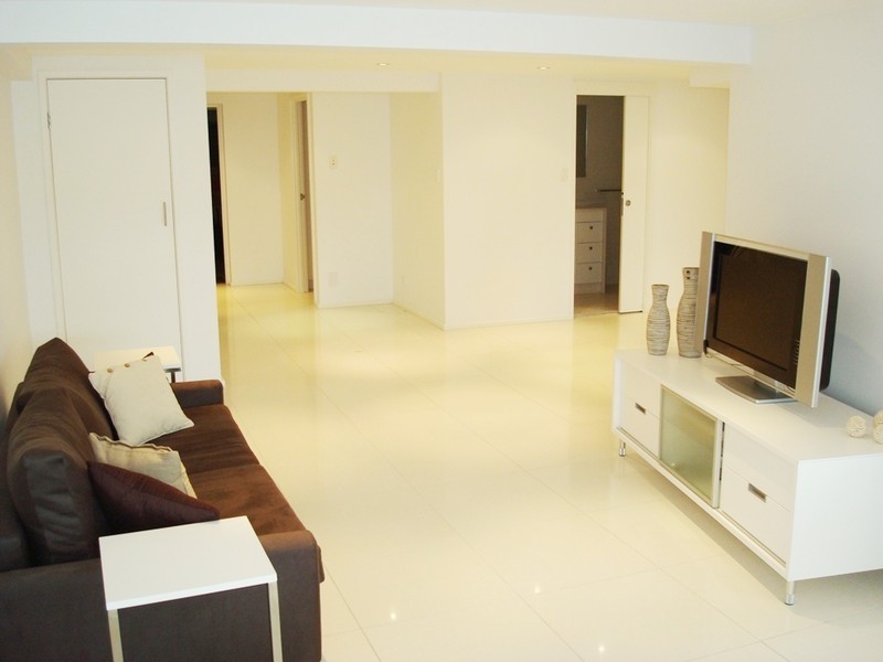 1/34 Sunset Boulevard, Surfers Paradise QLD 4217