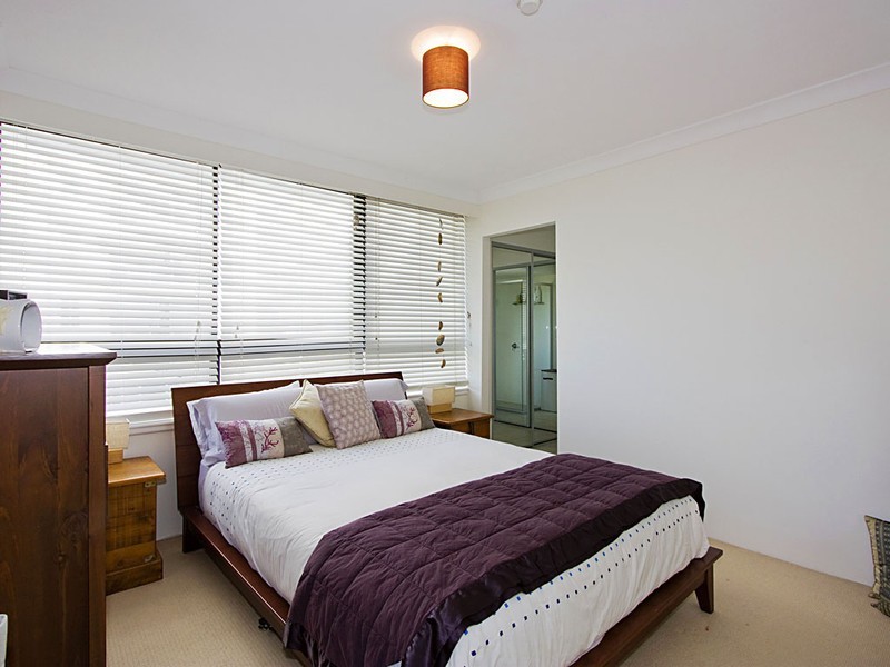 10/3576 ‘Carrington Court’ Main Beach Parade, Main Beach QLD 4217