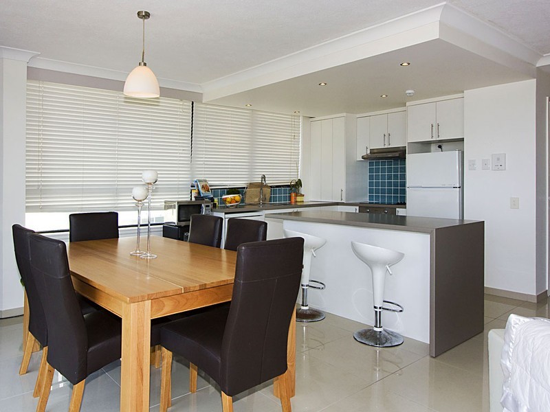 10/3576 ‘Carrington Court’ Main Beach Parade, Main Beach QLD 4217