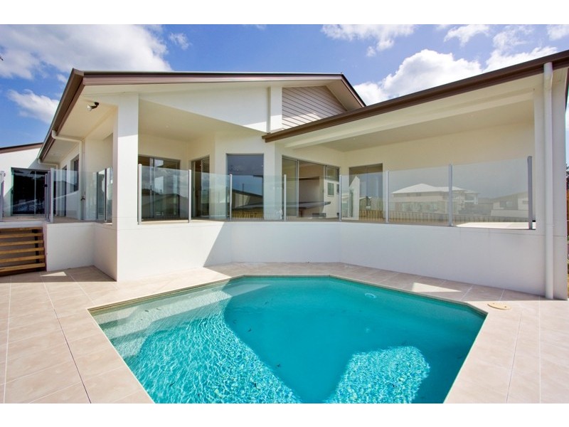 16 Worchester Terrace, Reedy Creek QLD 4227