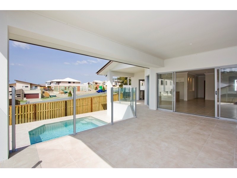 16 Worchester Terrace, Reedy Creek QLD 4227