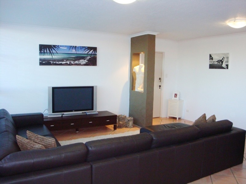 Broadbeach Waters QLD 4218