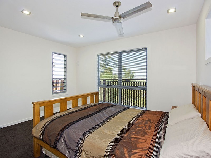 38 Convery Crescent, Highland Park QLD 4211