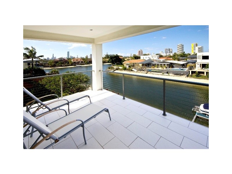 10 Coral Gables Key, Broadbeach Waters QLD 4218