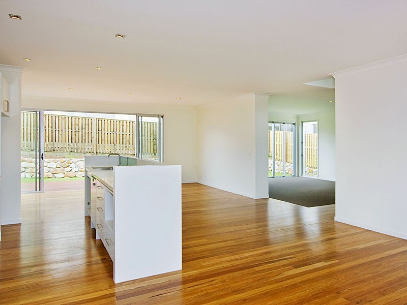 13 Worchester Terrace, Reedy Creek QLD 4227