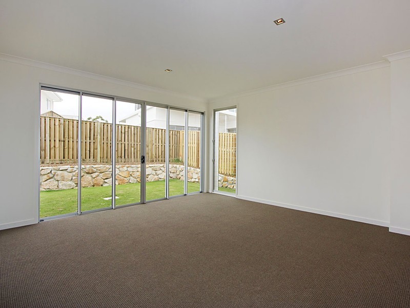 13 Worchester Terrace, Reedy Creek QLD 4227