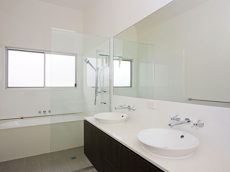 13 Worchester Terrace, Reedy Creek QLD 4227