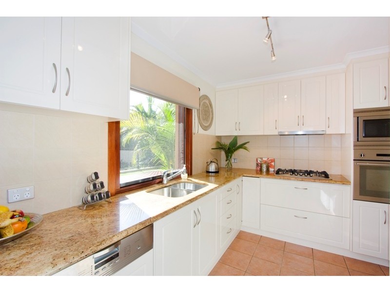 29 Petersen Avenue, Southport QLD 4215