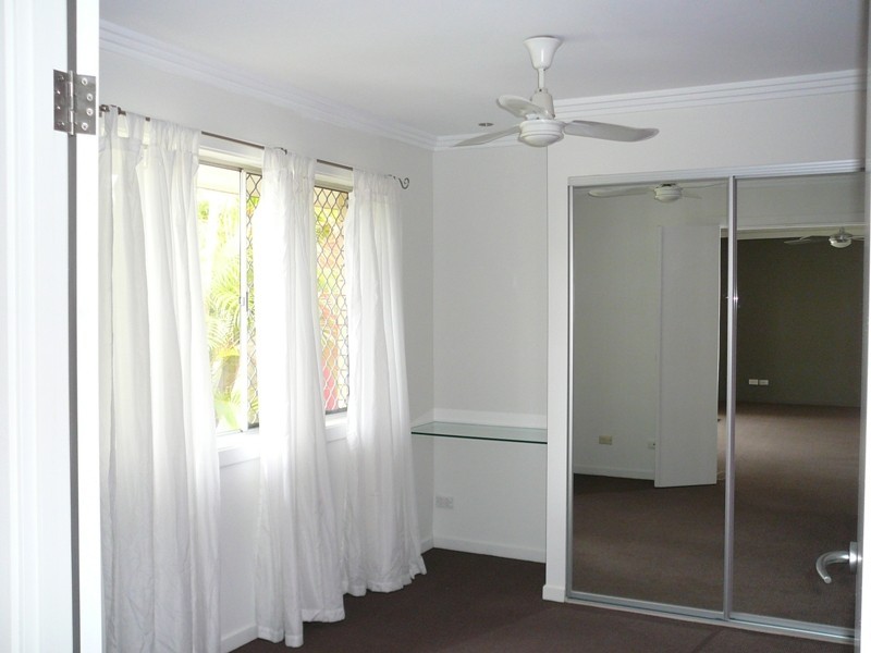 Broadbeach Waters QLD 4218