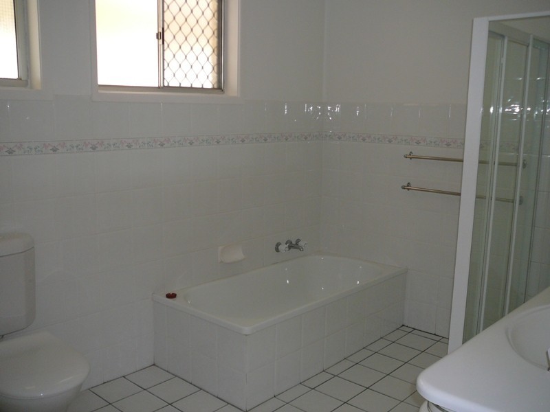 Broadbeach Waters QLD 4218