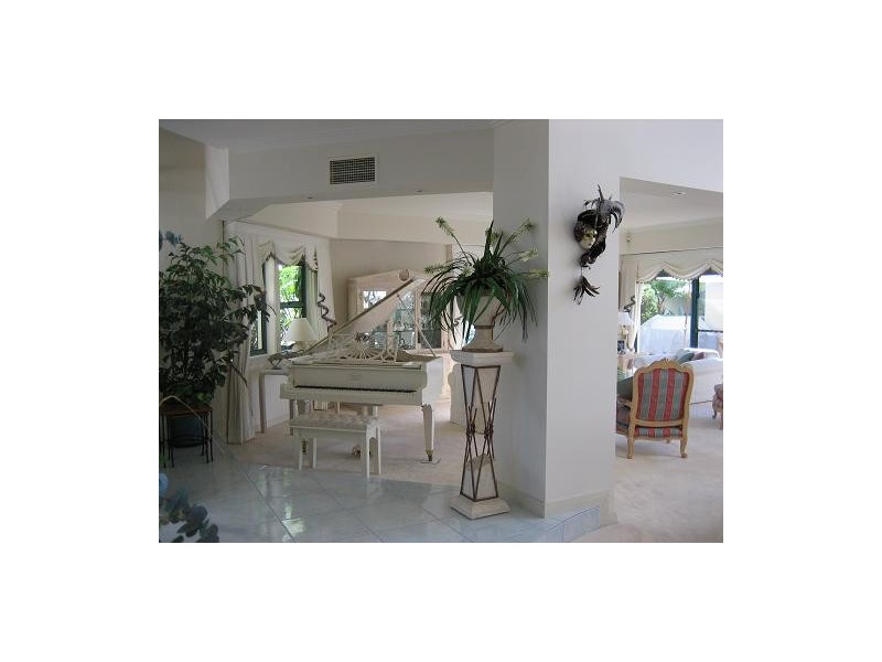 Hope Island QLD 4212