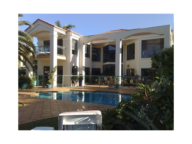 Hope Island QLD 4212