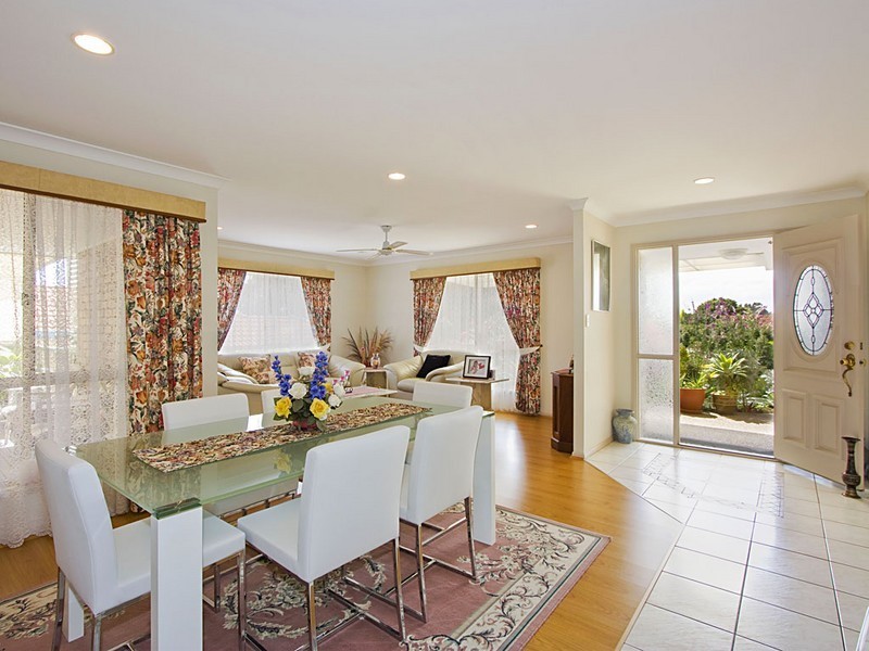 Varsity Lakes QLD 4227