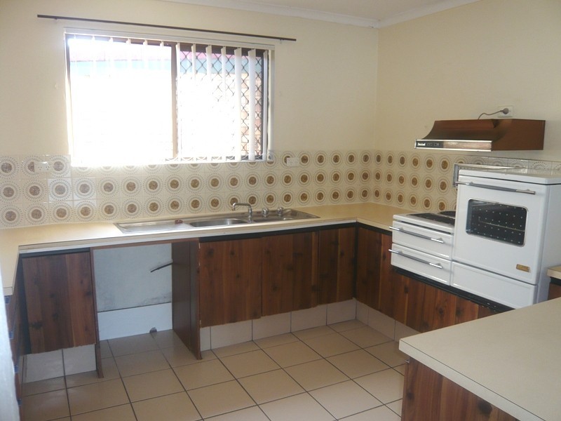 3/47 Hooker Boulevard, Broadbeach Waters QLD 4218