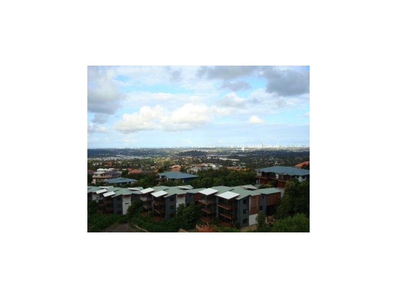 27/2 Ridgeline Way, Highland Park QLD 4211
