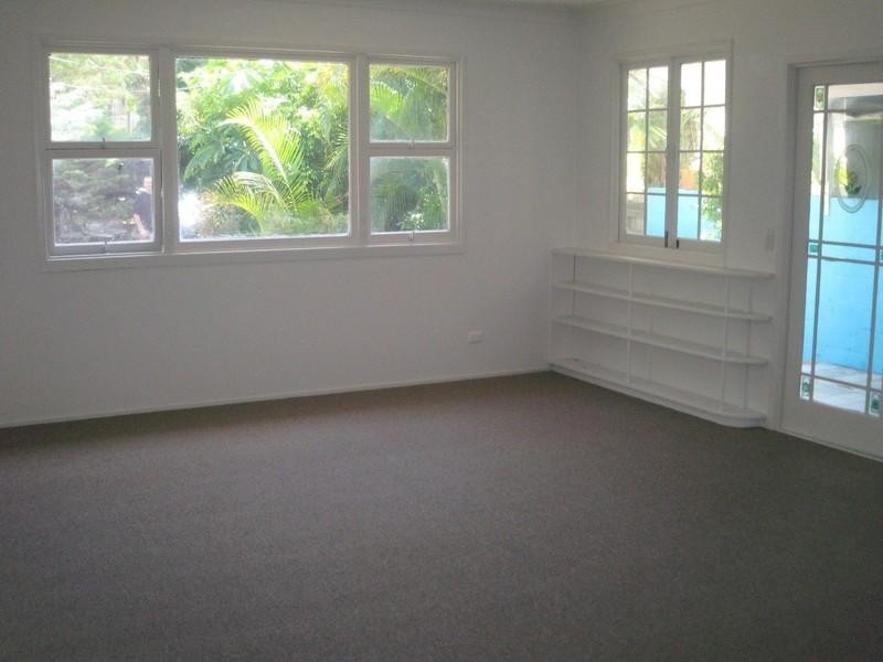 46 Sunbrite Avenue, Mermaid Beach QLD 4218