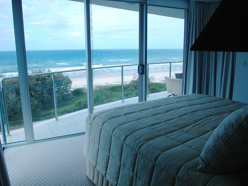 Broadbeach QLD 4218